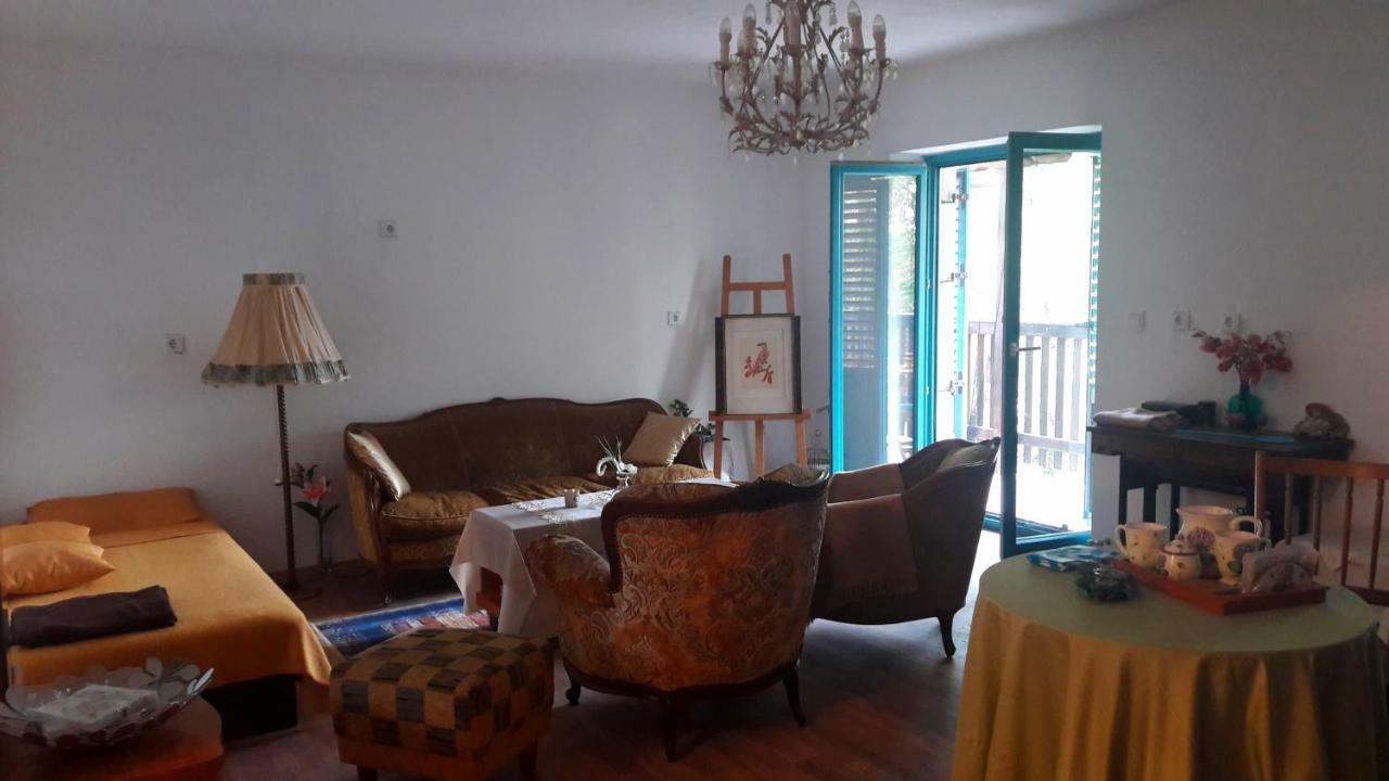 Vila Salamander Štanjel Exterior foto